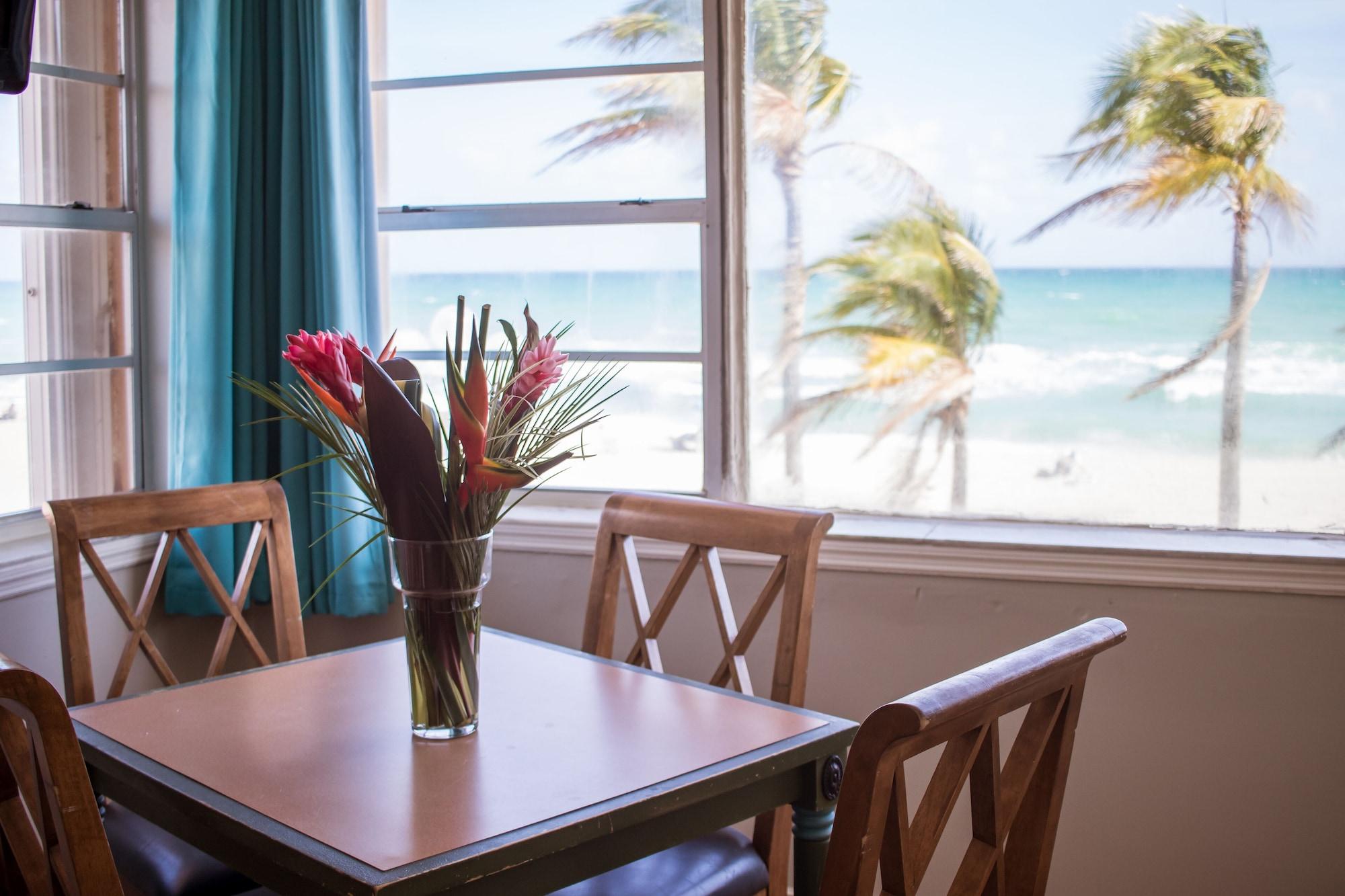Riptide Oceanfront Hotel Холивуд Екстериор снимка